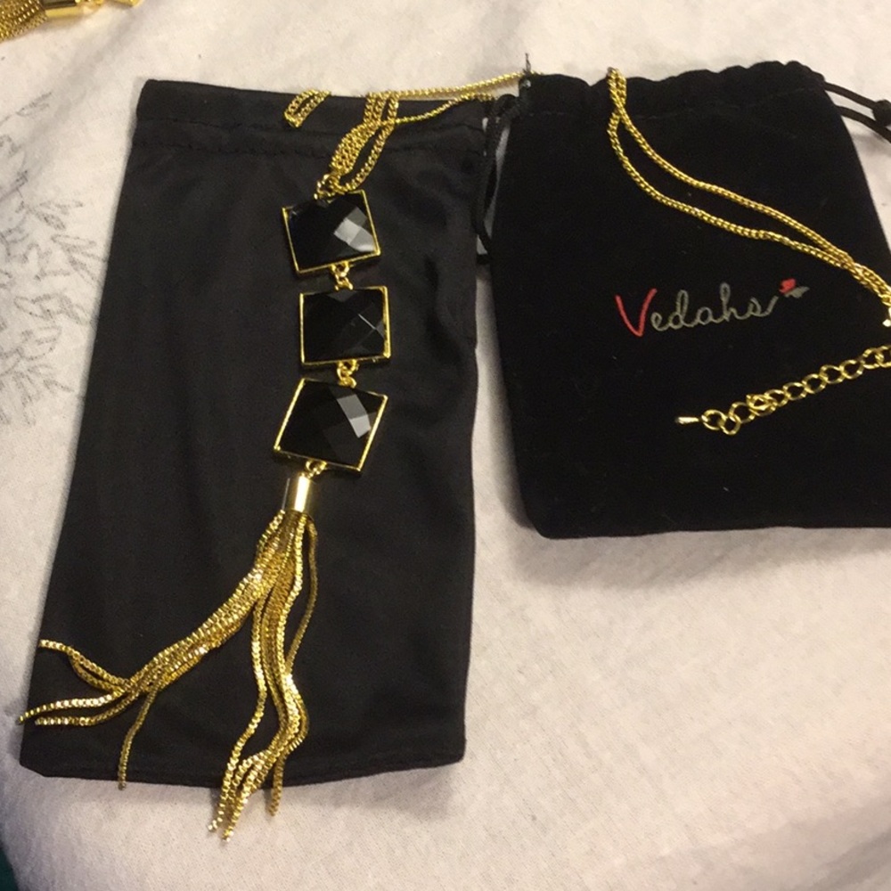 Women’s Necklace Black Stones Gold Colored Chain.